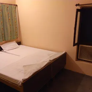 mishra-guest-house.hotels-varanasi.com/
