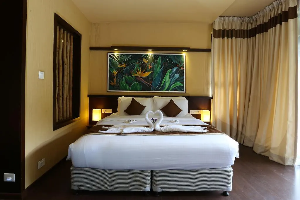 טקאדי Kofiland Resort 4*,  הודו